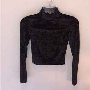 H&M Turtleneck Darn Maroon Velvet Top